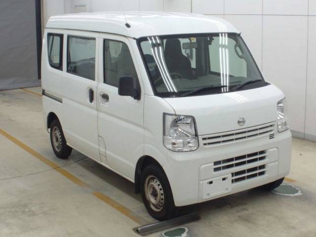 3046 NISSAN CLIPPER VAN DR17V 2015 г. (NAA Osaka)